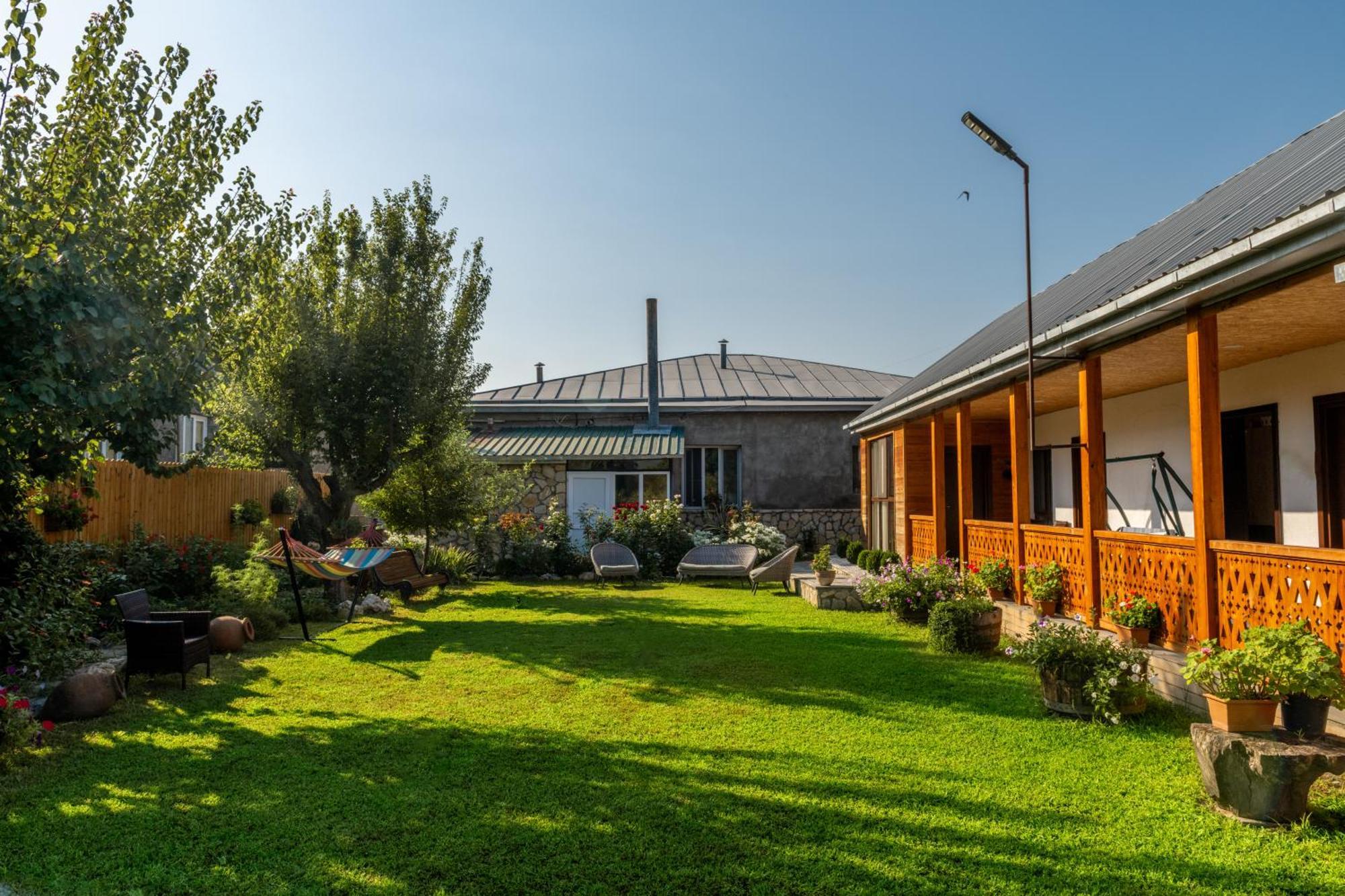 Alvani Inn K'vemo Alvani Exterior foto